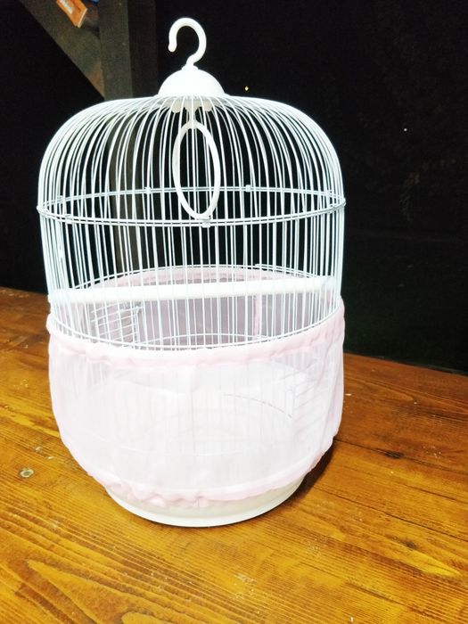 Husa colivie. Protecție împotriva mizeriei. Papagali, canari, cinteze