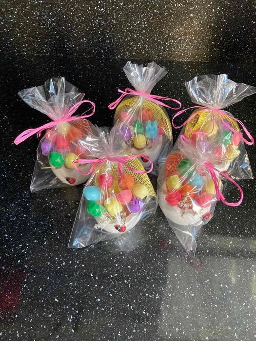 Малки Яйца в кашпи