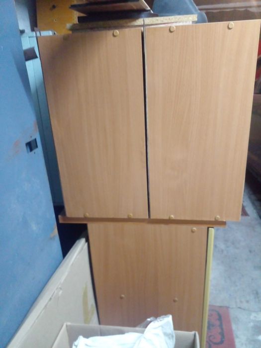 Продам кухоный гарнитур б/у.