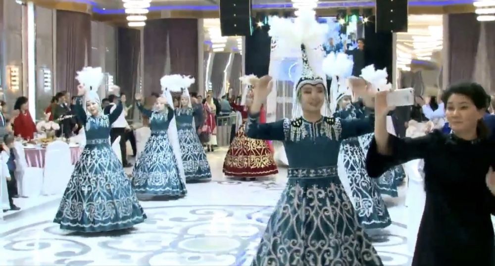 Казахская национальная одежда