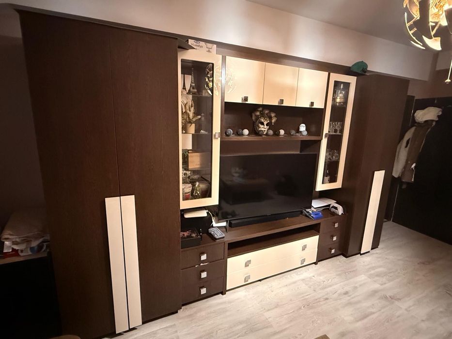 Vand mobila sufragerie - fara defecte - pret negociabil