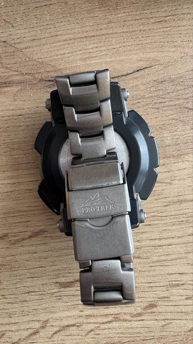 Casio pro trek PRW-2500T