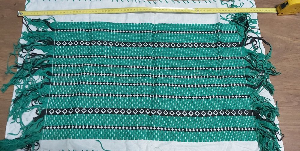 Ръчно плетени и тъкани карета