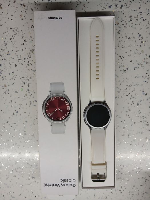 Часовник Samsung Galaxy Watch 6