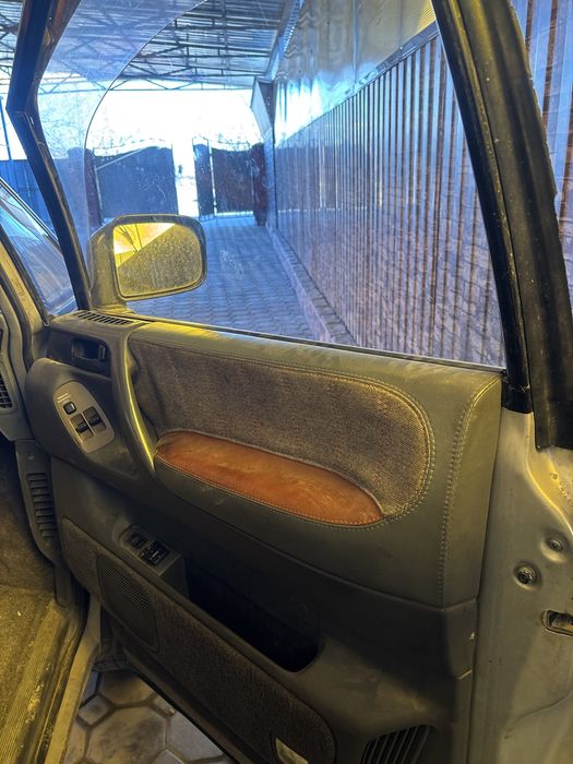 Продам Estima emina