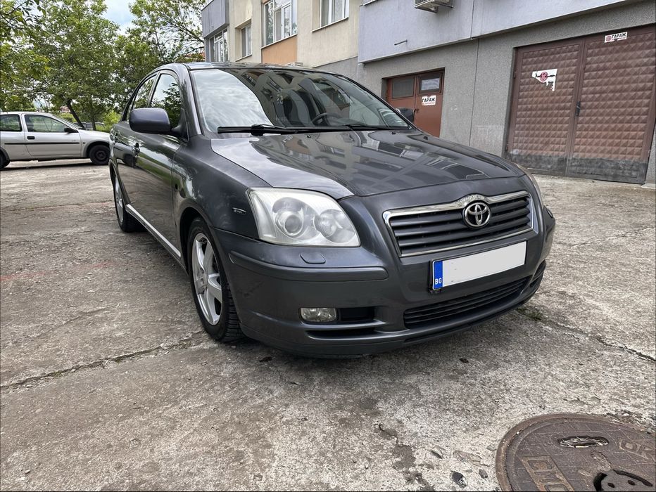 Тойота Авенсис 2.0 бензин