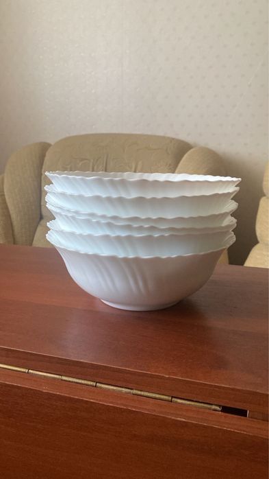 Тарелки сервировочные