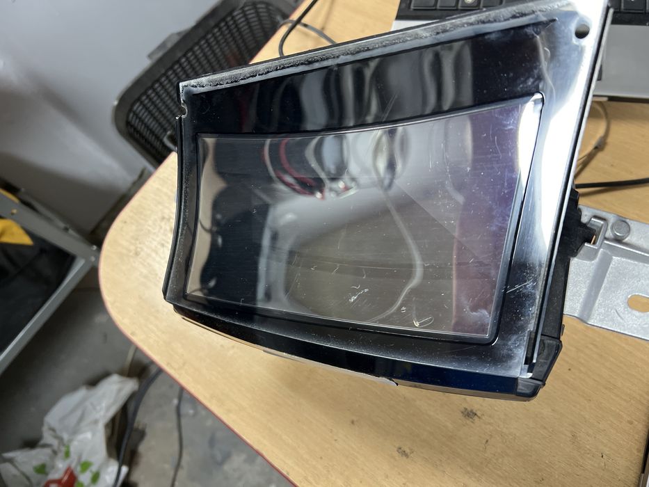 Ceasuri f30 6WA si headup display