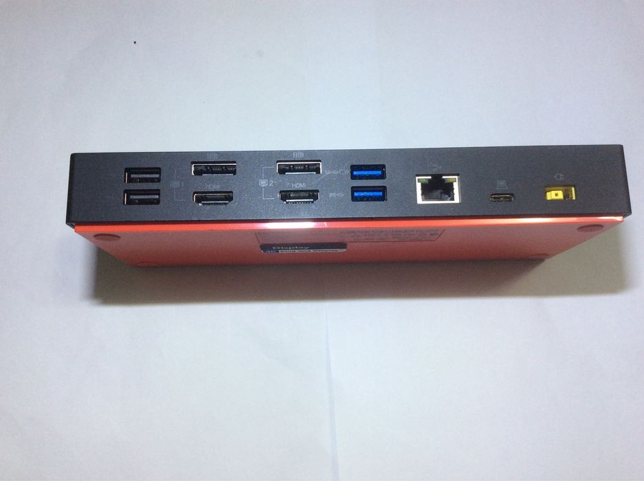 Dock Lenovo model DUD9011D1 4K