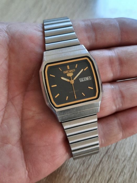 Продам часы SEIKO-5