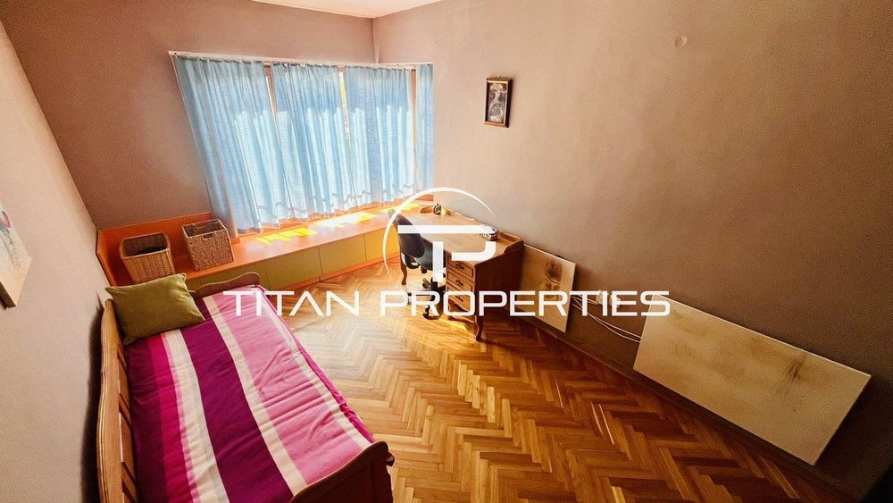 Тристаен, под наем, ж.к Лазур