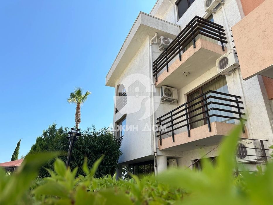 Продава се Двустаен апартамент в Свети Влас - 60 кв.м за 2034 €/кв.м - Снимка #8