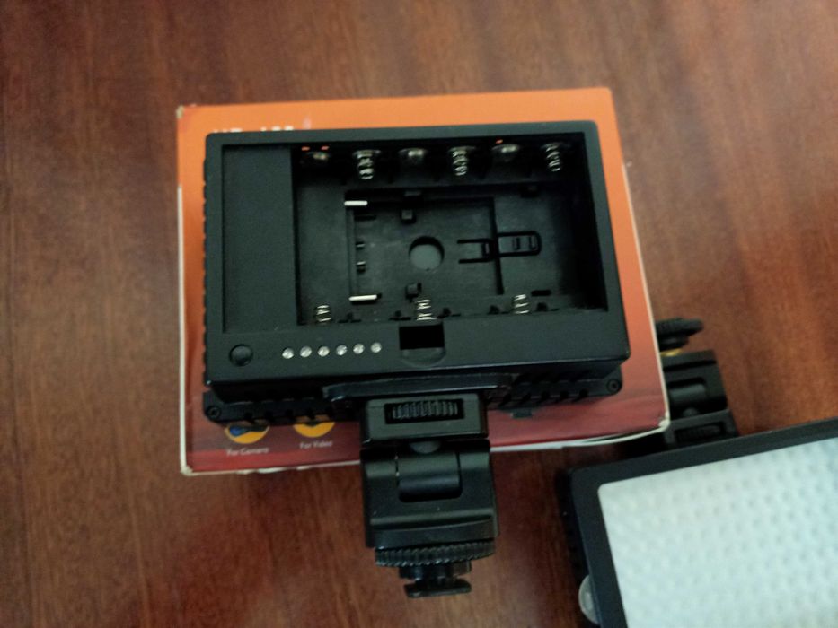 накамерный свет hd 160