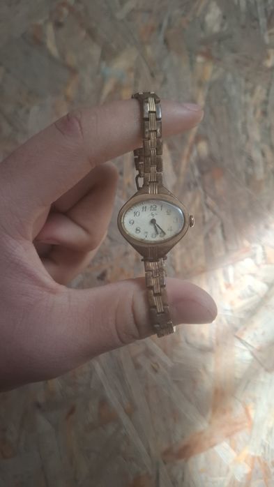 Часы ссср луч женские