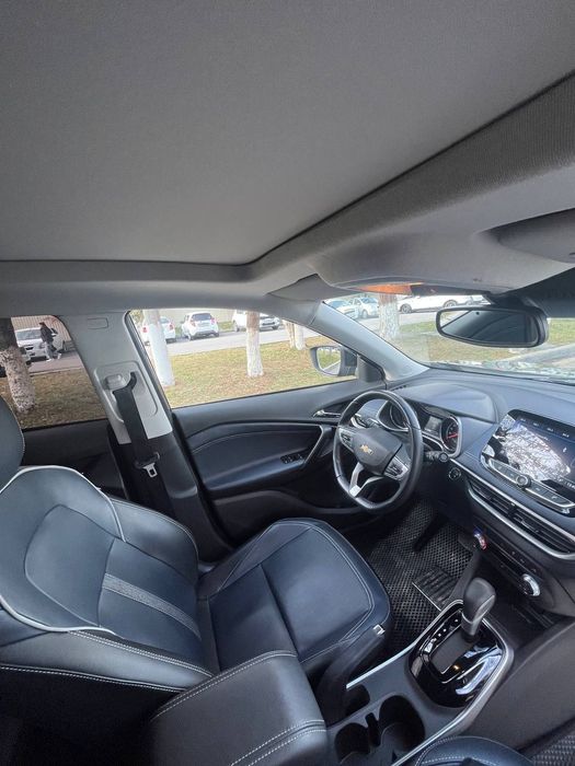 Трекер срочно сотилади