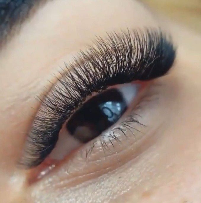 Наращивание ресниц