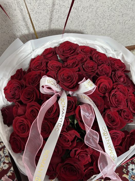 Свежие цветы с оформлением