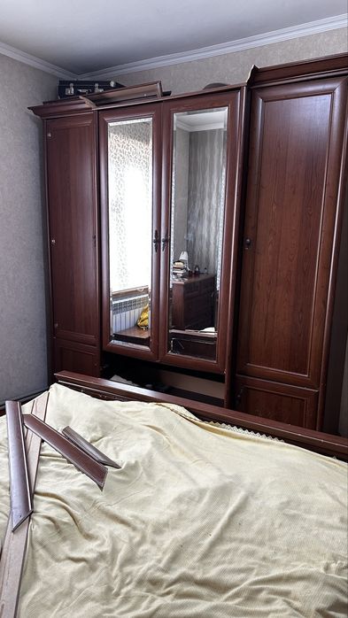 Спальный гарнитур