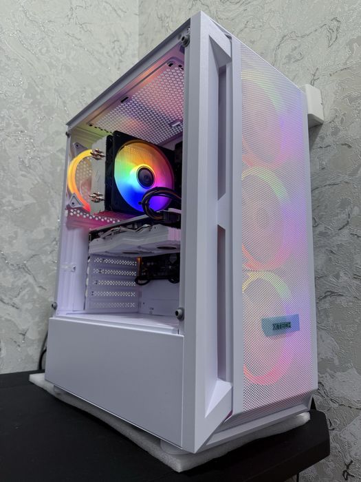 i5 9600K / RX 580 / DDR4 16GB / SSD 256GB