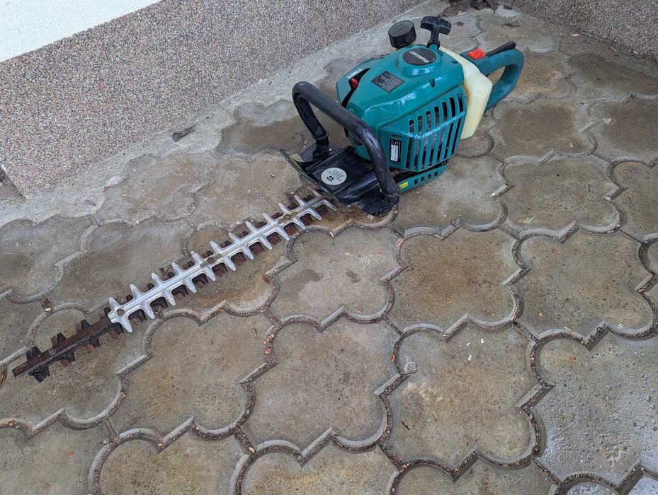 Drujba ,foarfeca pentru taiat gard viu QUAGAST