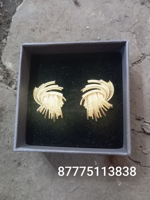 Новые сережки продам