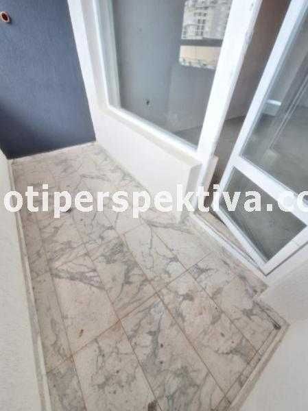 Продава се Двустаен апартамент в Пловдив, Тракия - 69 кв.м за 1124 €/кв.м - Снимка #3