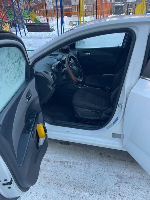 Авео , машина .шевралет