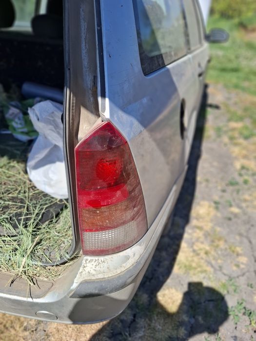 Vand haion complect stopuri st dr bara spate ford focus 1 breack an 2002
