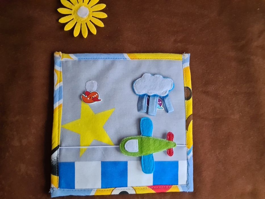 Тиха книжка Монтесори