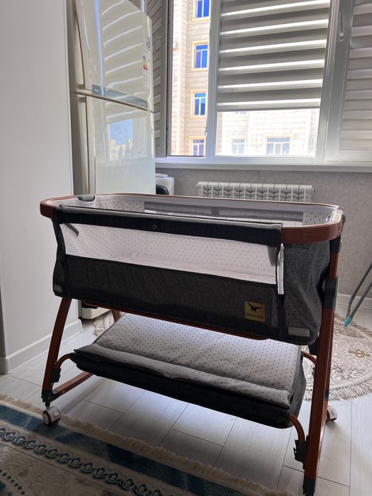 Продаю манеж-кровать