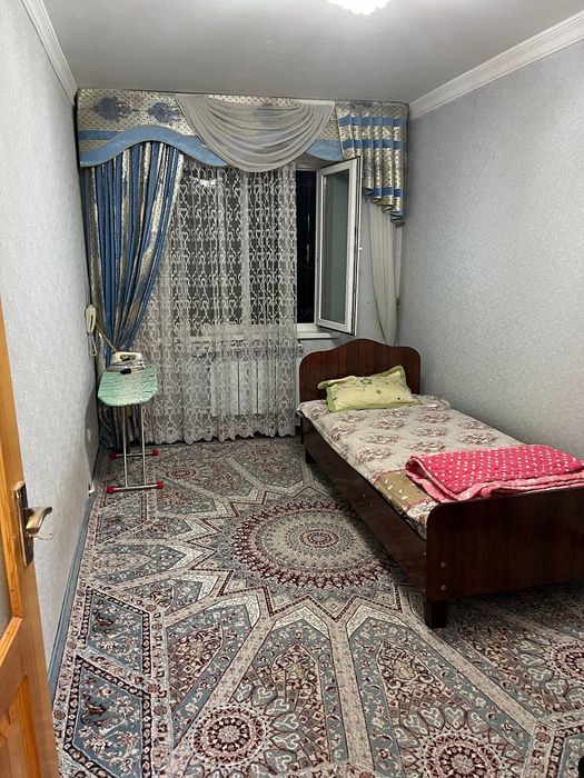 Сдаю   4 х  комнатную \ кв. Микрорайон . Без агенства
