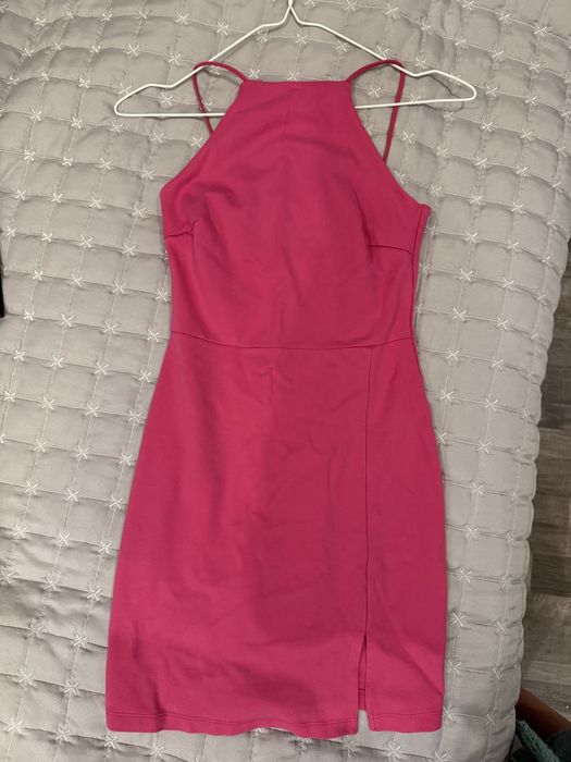 Розова къса рокля