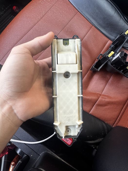 Стеклоподьемник на камри 50 и пушстарт оригинал