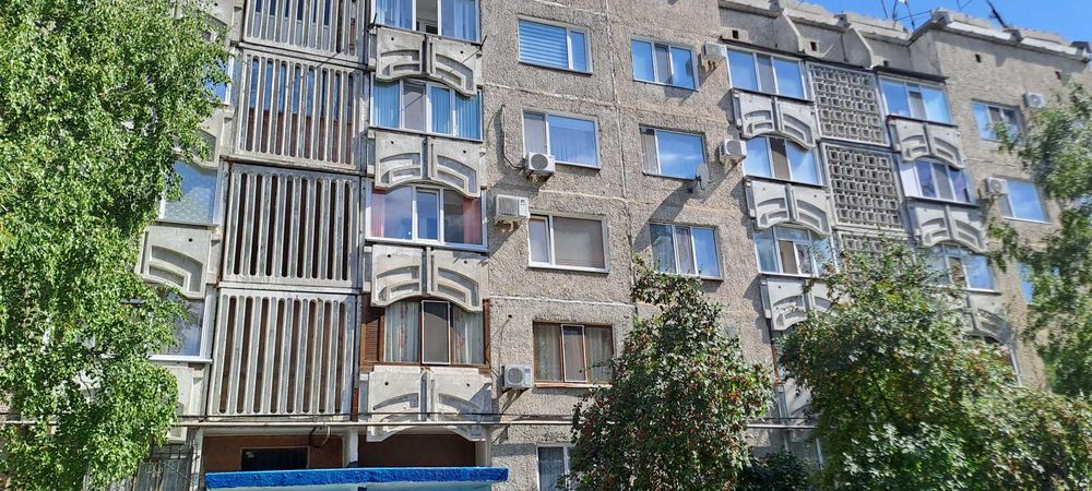 Продам 1 ком квартиру в 7 мкр