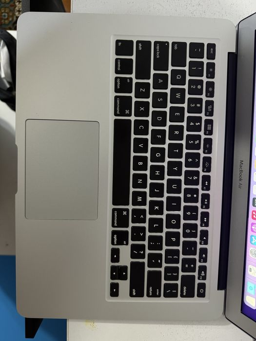 Macbook Air 2017/i5/8/256