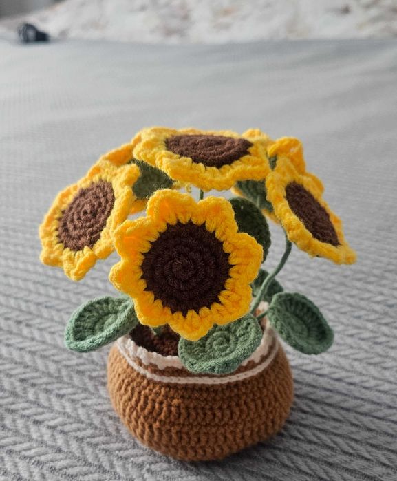 Ръчно плетени цветя