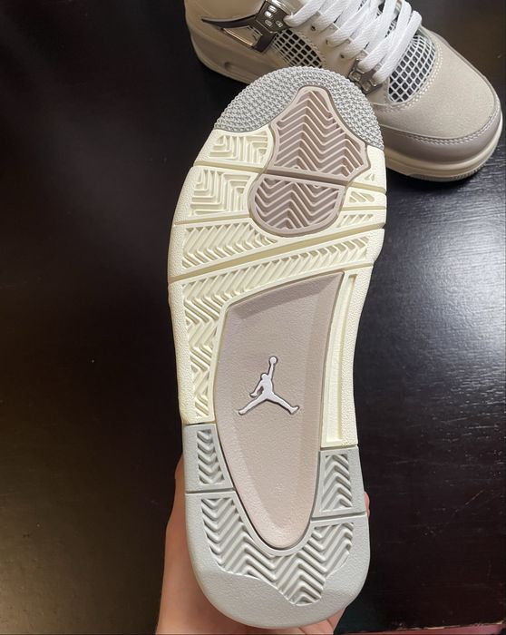 Jordan 4 Frozen Moments Retro Adidasi Noi Marimea 38,39,40,43