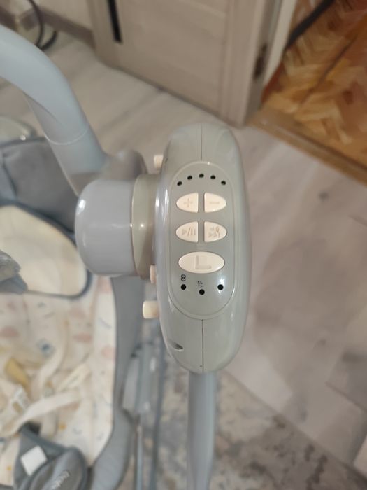 Продам качелю 2 в 1 Babyton Relax grey