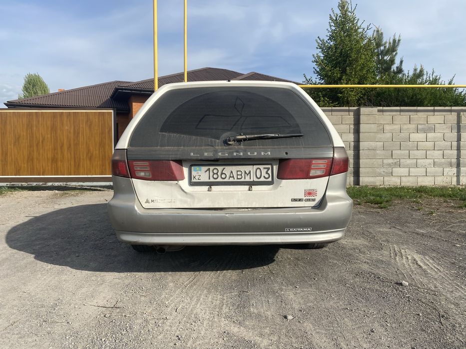 Mitsubishi Legnum