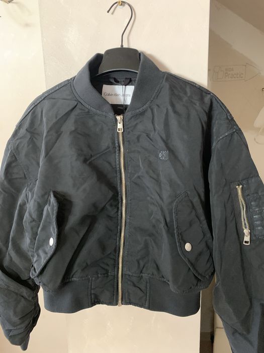 Calvin Klein бомбър пролетно есенен
