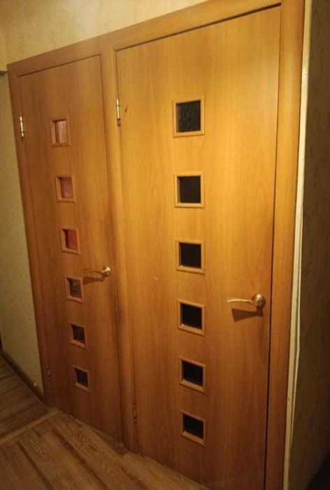 Продам дверь межкомнатную