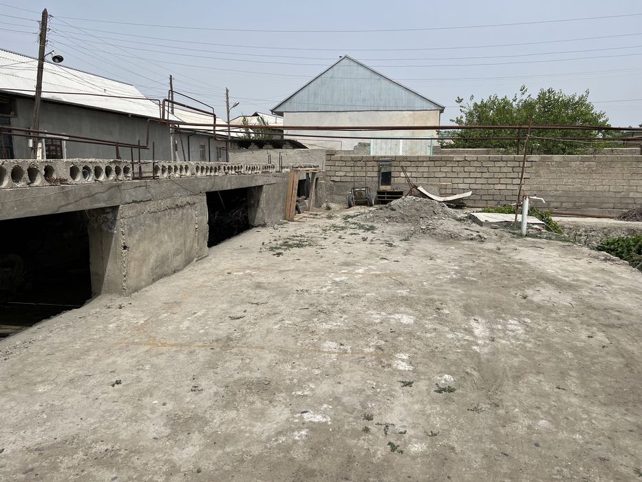 Qurilishi tugallanmagan yer sotiladi