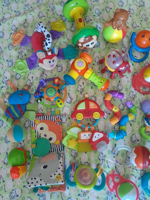 Погремушки игрушки по 500т.