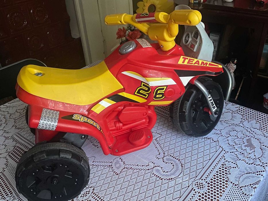 Motocicleta  electrica pentru copii