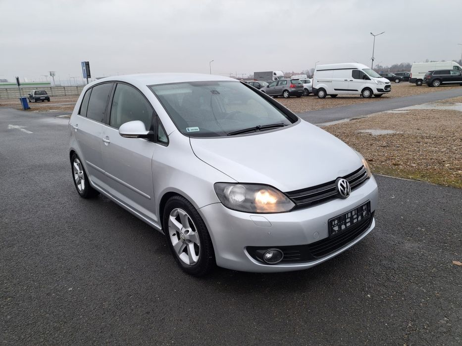 Vând golf 6 2,0 tdi 110cp