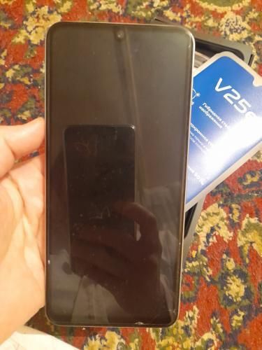 Vivo V25e 1 yil garantiy taloni bor