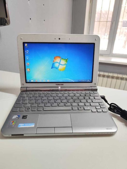 Нетбук Toshiba рабочий