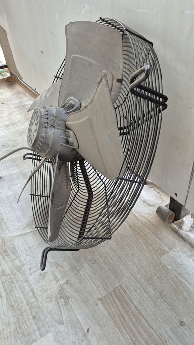 Осевой вентилятор б/у