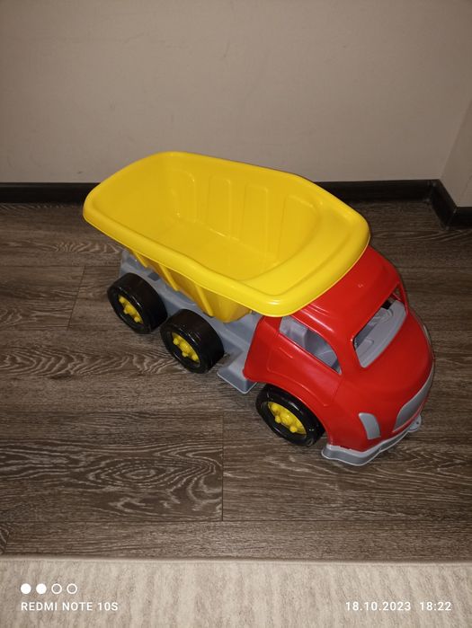 Детски самосвал Dolu