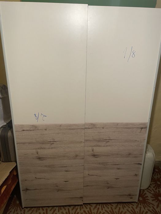 Dulap cu usi culisante